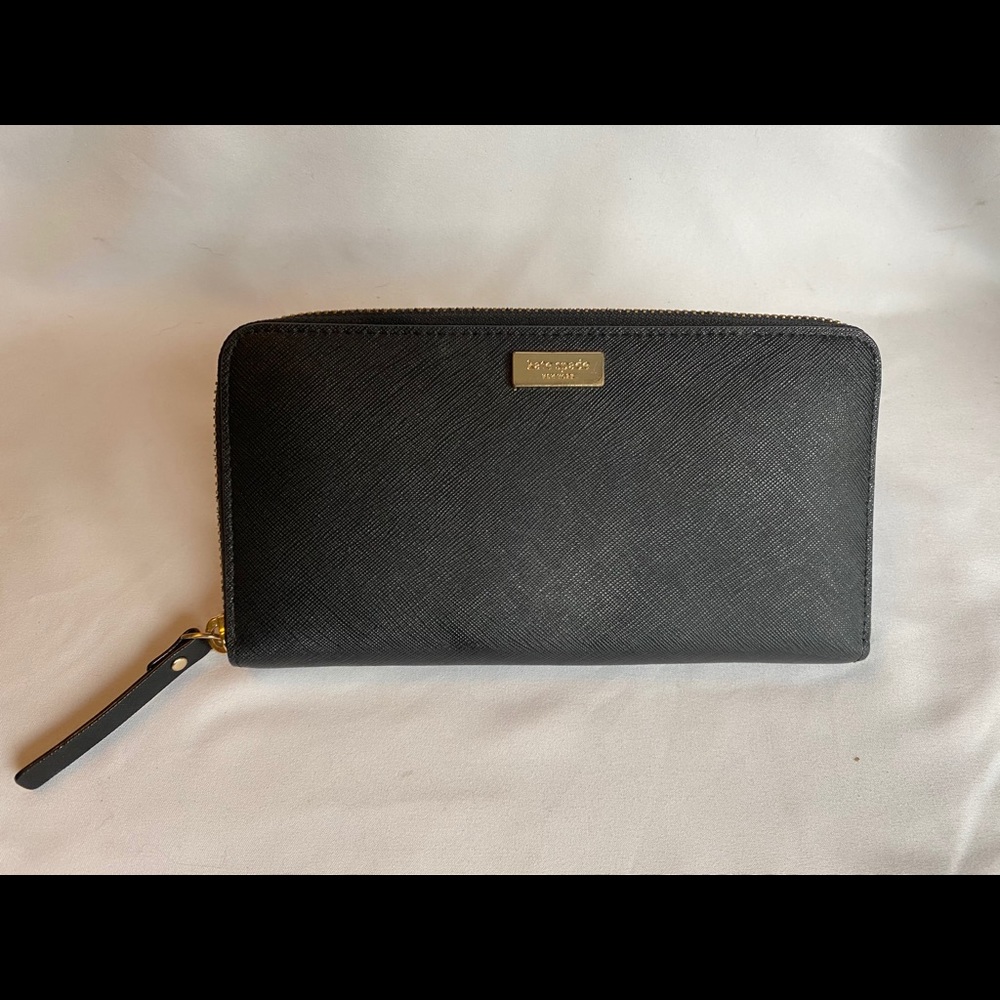 Black kate spade wallet